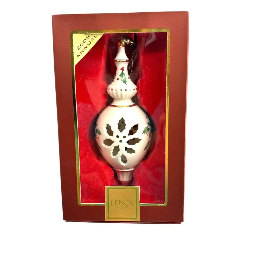 Lenox 2008 Annual Holiday Pierced Ornament Holly Porcelain Gold Original Box